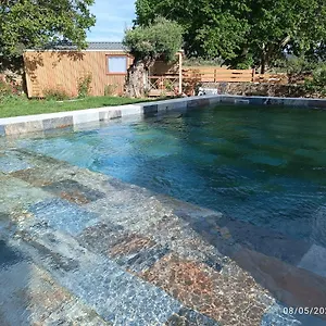 https://bnb-mas-de-lamme.hotels-rhonealpes.com